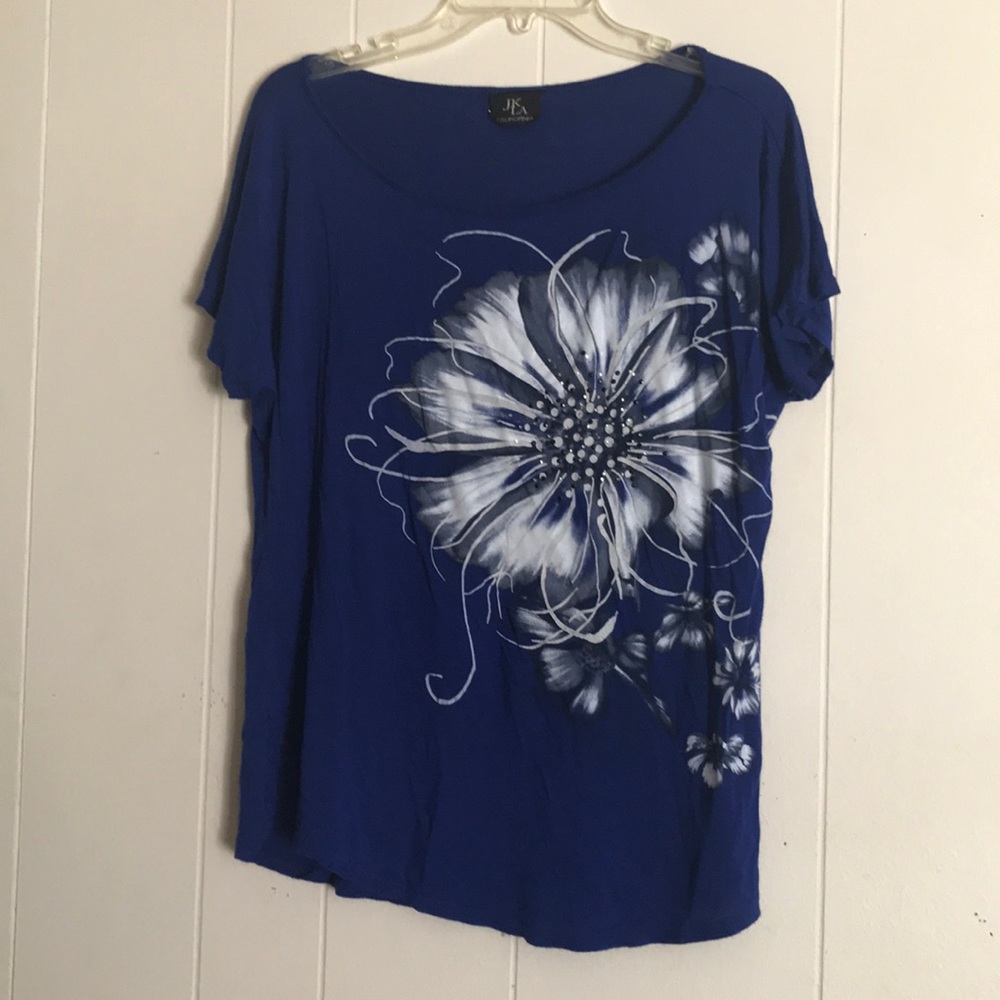 Blue flower design top